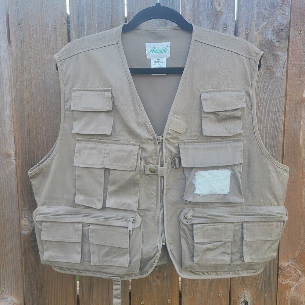 Ausable Beige Fishing Utility Vest Zip Closure Multiple Pockets Size XXL